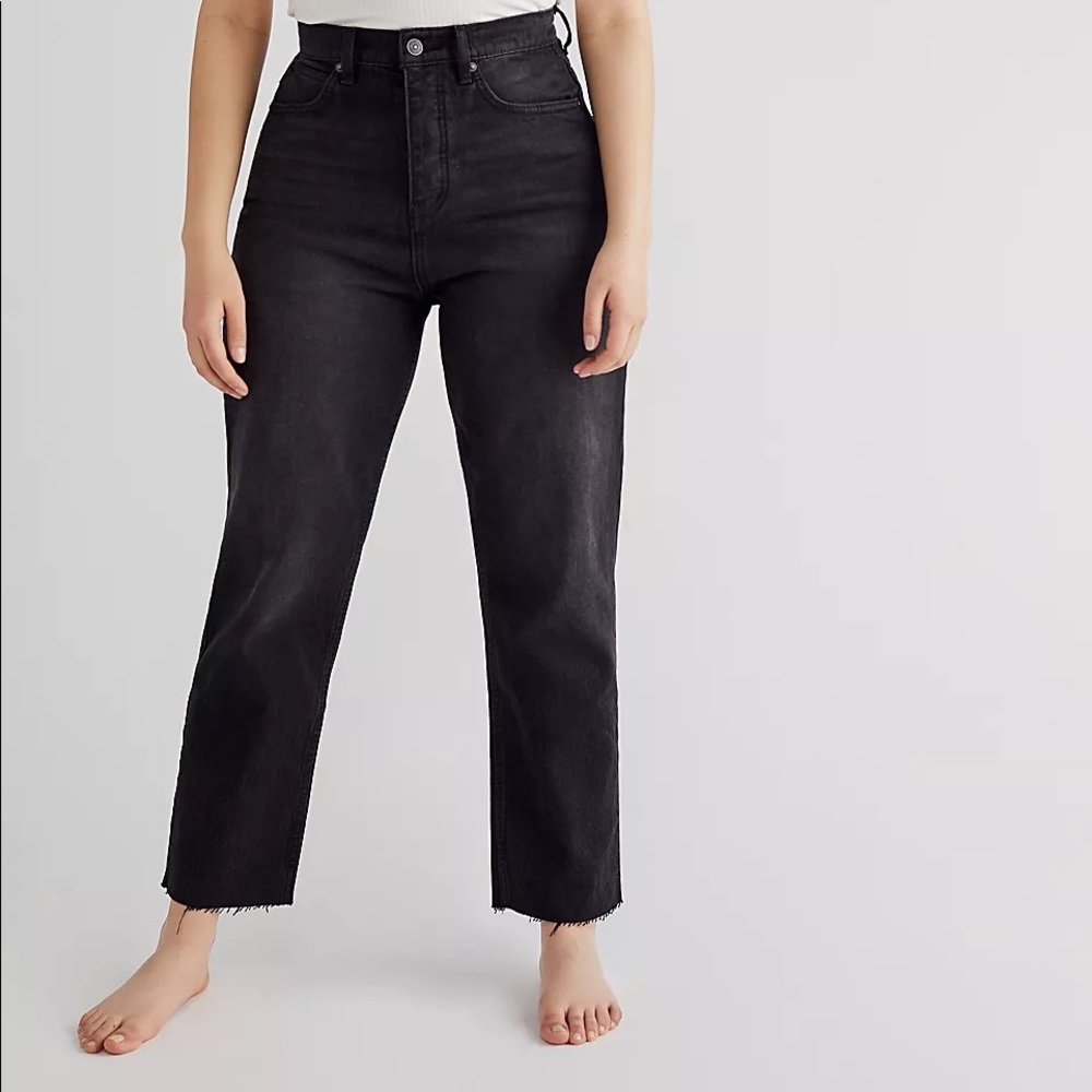 Free people mom jeans!!